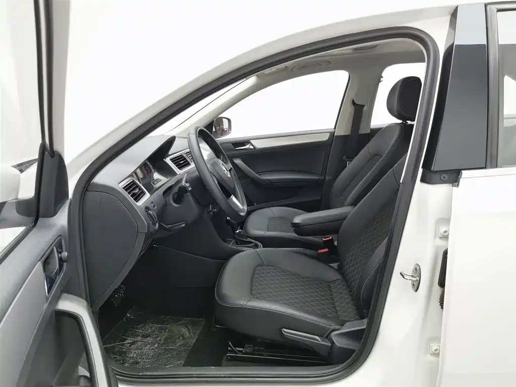 Škoda Rapid 2018 1.6L Automatic Comfort Edition