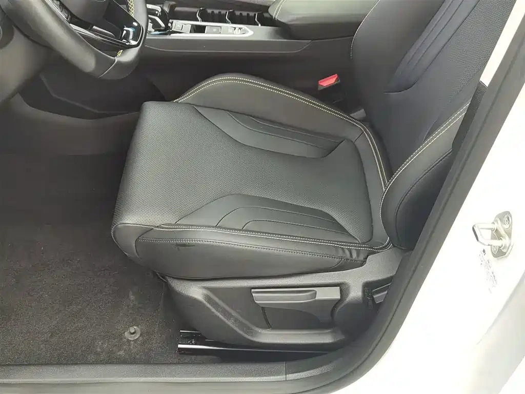 Geely Binrui 2024 Binrui COOL 1.5T DCT Champion Edition