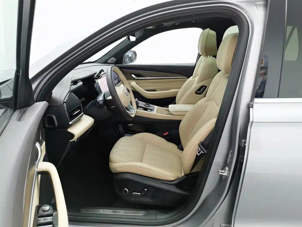 Geely Xingyue L 2025 Oriental Glory 2.0TD Automatic AWD Moon View Edition