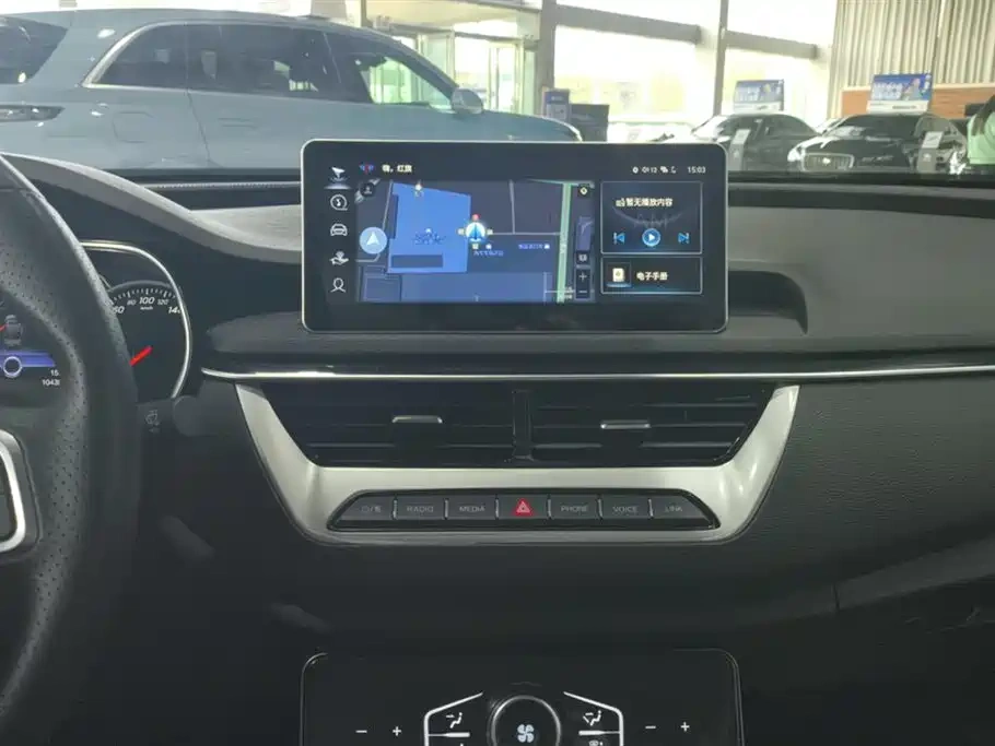 Hongqi Hongqi H5 2022 Classic Facelift 1.8T Automatic Smart Connect Flag Rhythm Edition