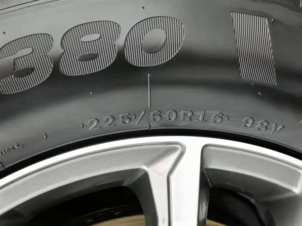 BYD Qin PLUS 2024 Glory Edition DM-i 55KM Leading