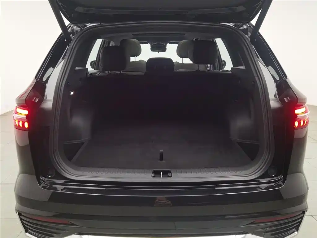Geely Xingyue L 2025 2.0TD Automatic Cloud Edition