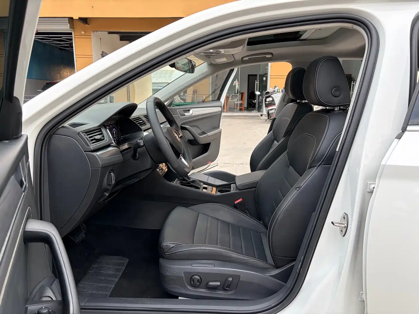 Škoda Superb 2021 TSI330 DSG Comfort Edition
