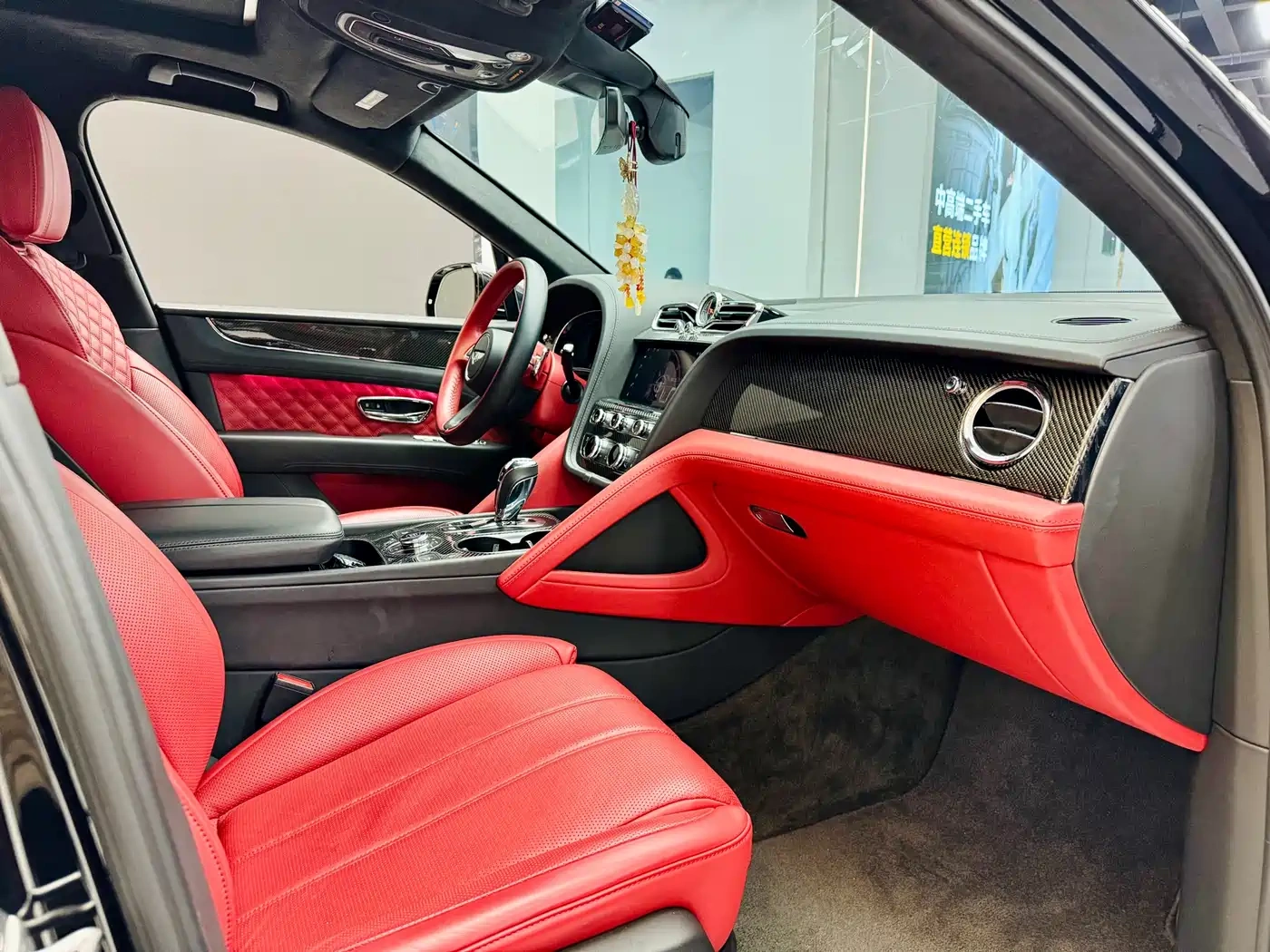 Bentley Bentayga 2021 4.0T V8