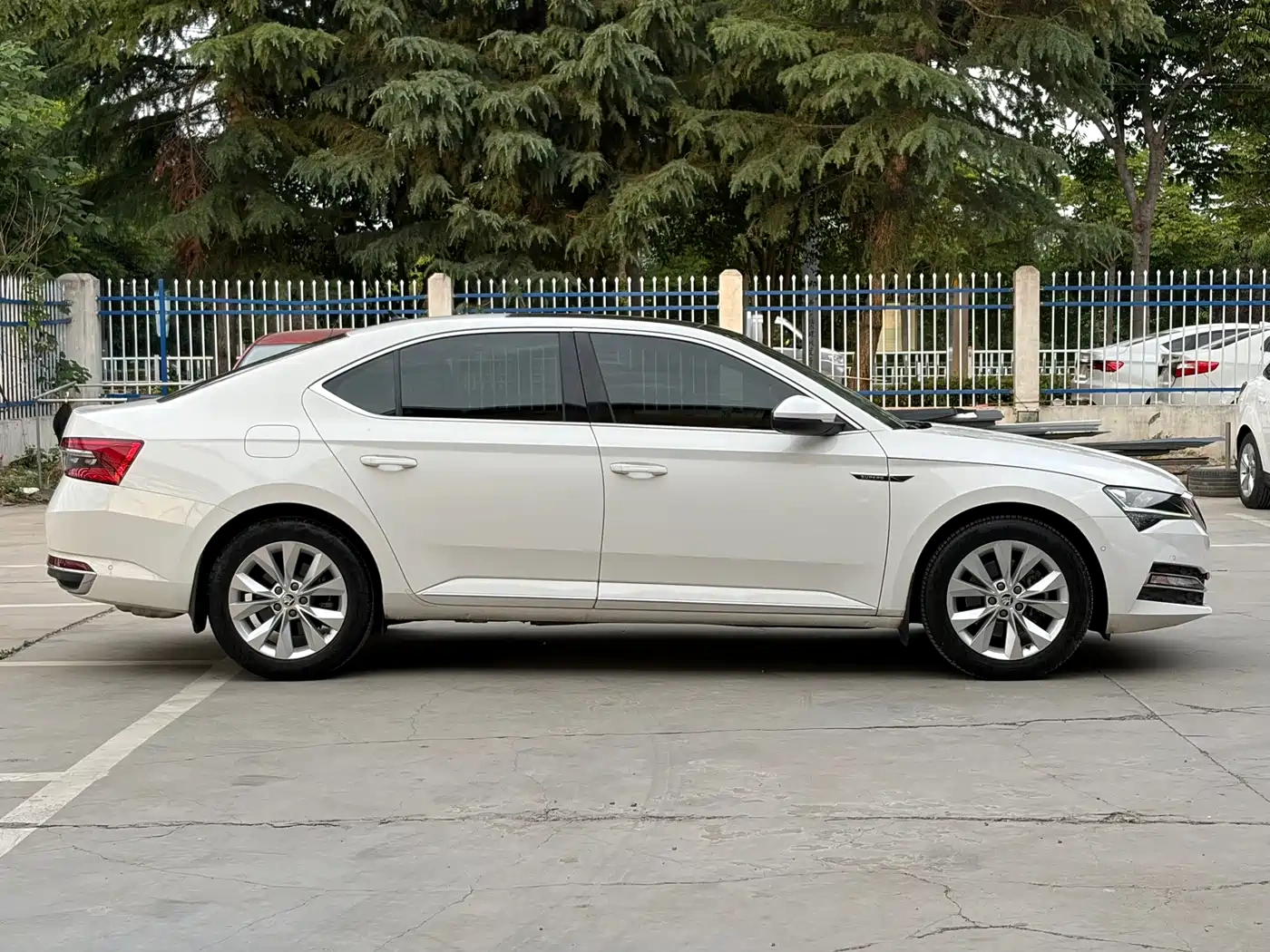Škoda Superb 2021 TSI330 DSG Comfort Edition