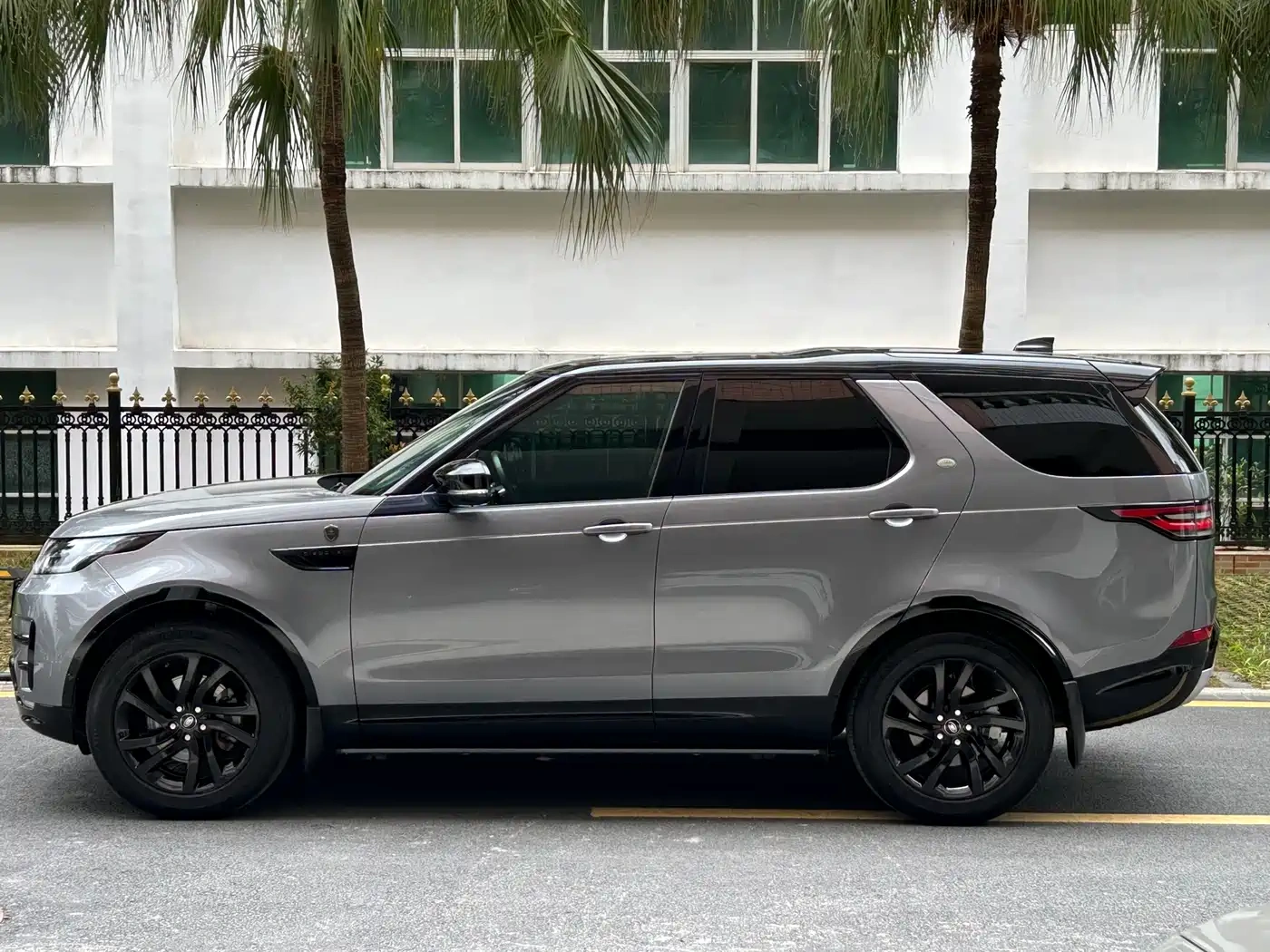 Land Rover Discovery 2020 2.0T 30th Anniversary Special Edition
