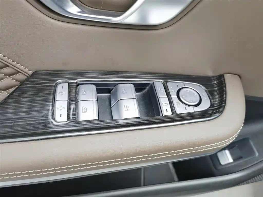 BYD Han 2024 DM-i Glory Edition 121KM Honor