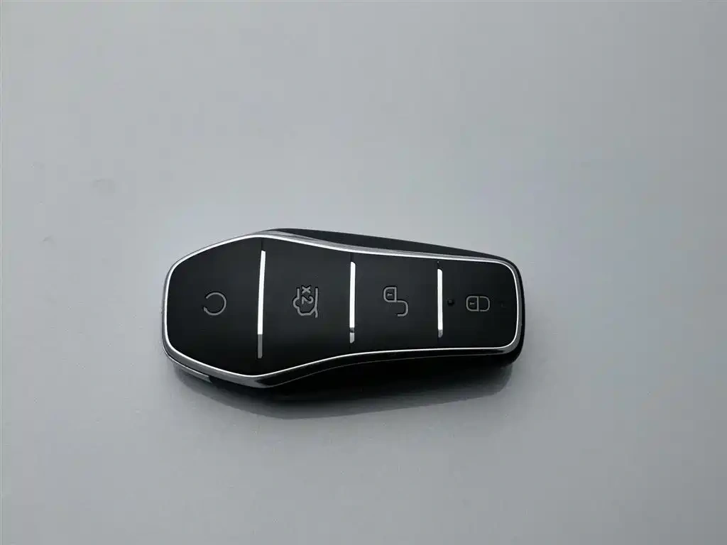 BYD Qin L 2024 DM-i 120KM Leading