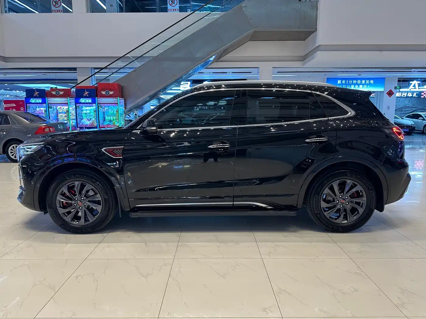 Hongqi Hongqi HS5 2023 2.0T Flag Enjoy Pro Edition