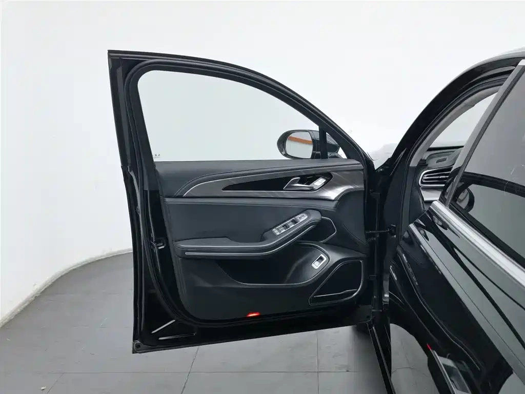 Hongqi Hongqi H9 2020 2.0T Smart Connection Qi Xiang Edition
