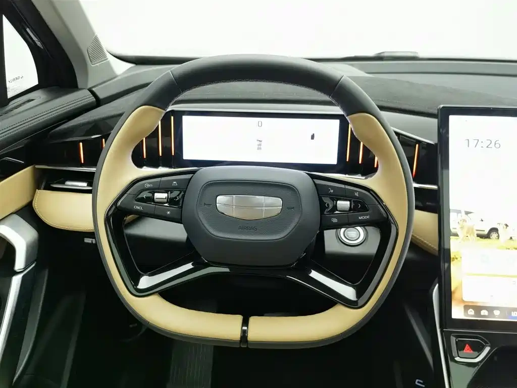 Geely Boyue L 2023 1.5TD DCT Premium