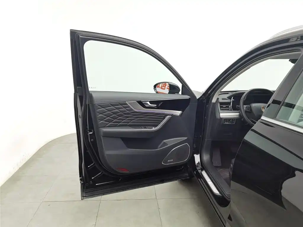 Hongqi Hongqi HS5 2022 Facelift 2.0T Smart Flag Enjoyment Edition