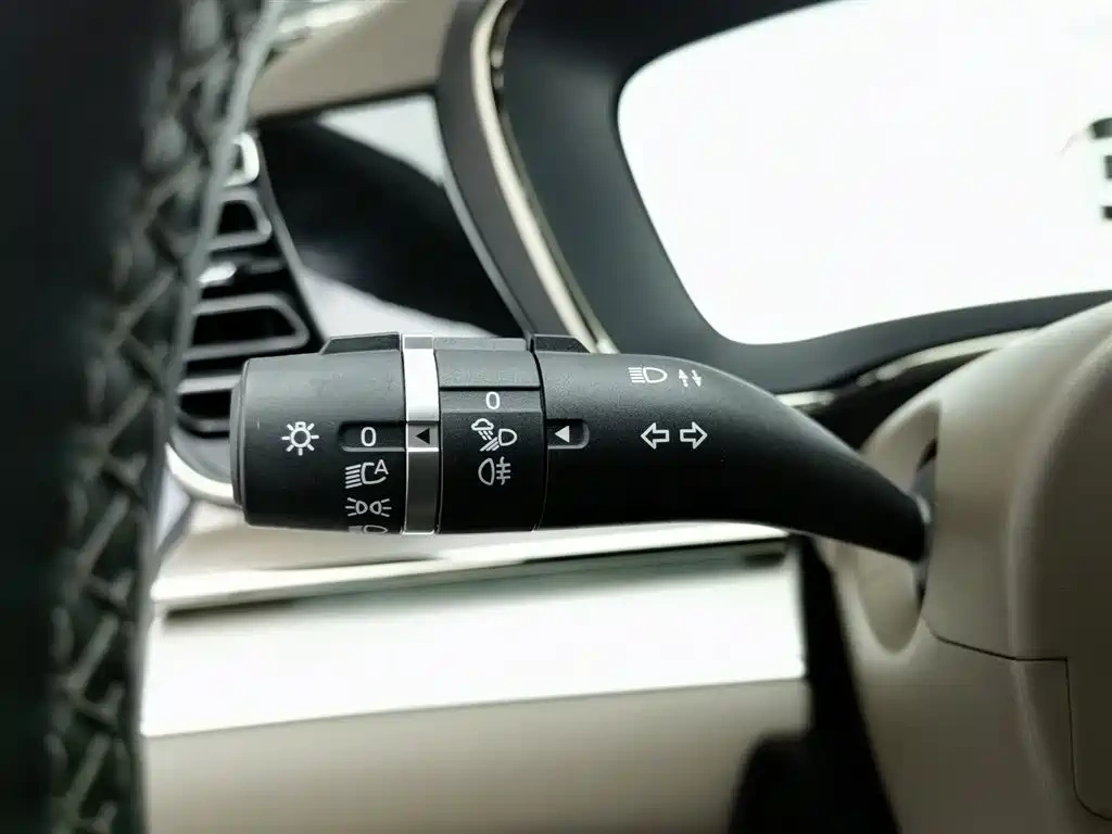 BYD Han 2024 DM-i Glory Edition 121KM Honor