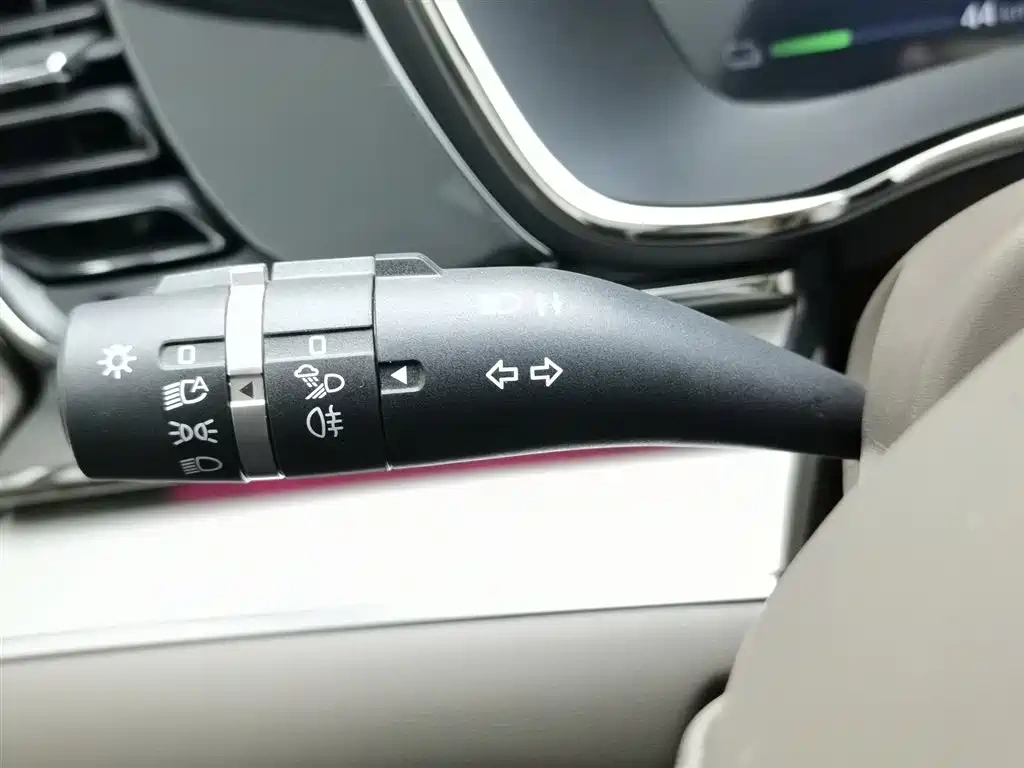 BYD Han 2024 DM-i Glory Edition 121KM Honor