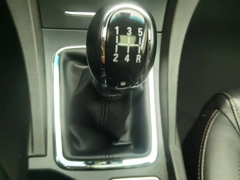 Geely Emgrand 2017 Hatchback RS Million Edition 1.5L Manual Upward Version