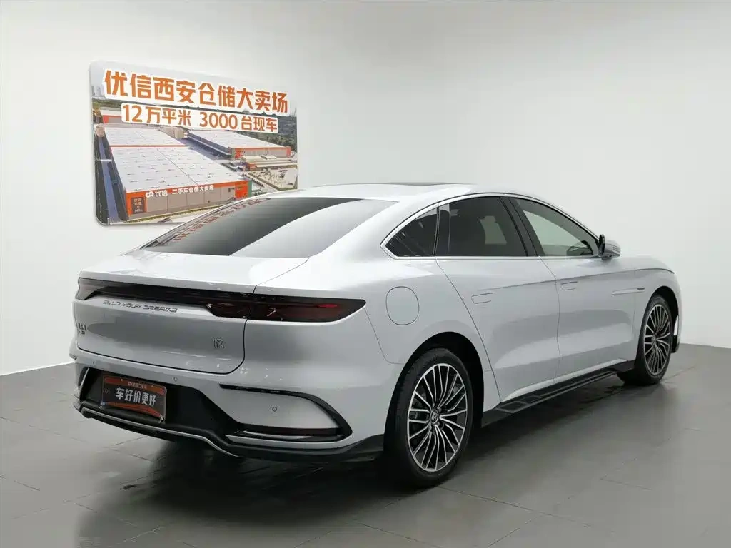 BYD Han 2024 DM-i Glory Edition 121KM Honor
