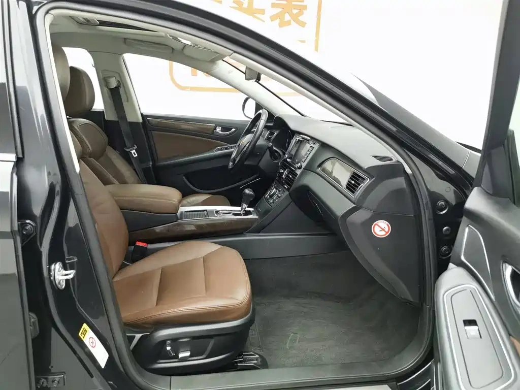 Hongqi Hongqi H7 2015 2.0T Luxury