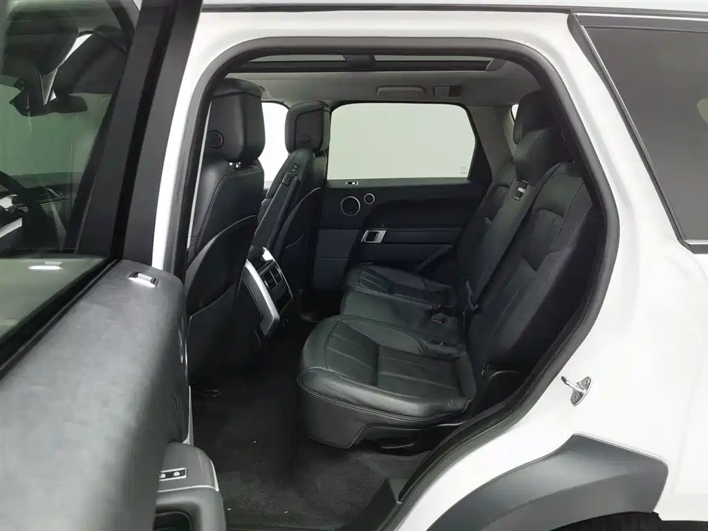 Land Rover Range Rover Sport 2021 3.0 L6 SE