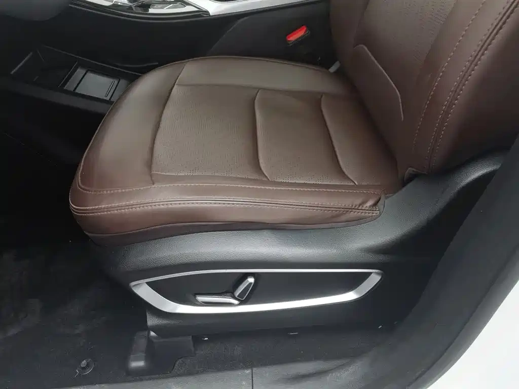Geely Jia Ji 2022 1.8TD DCT Platinum Luxury