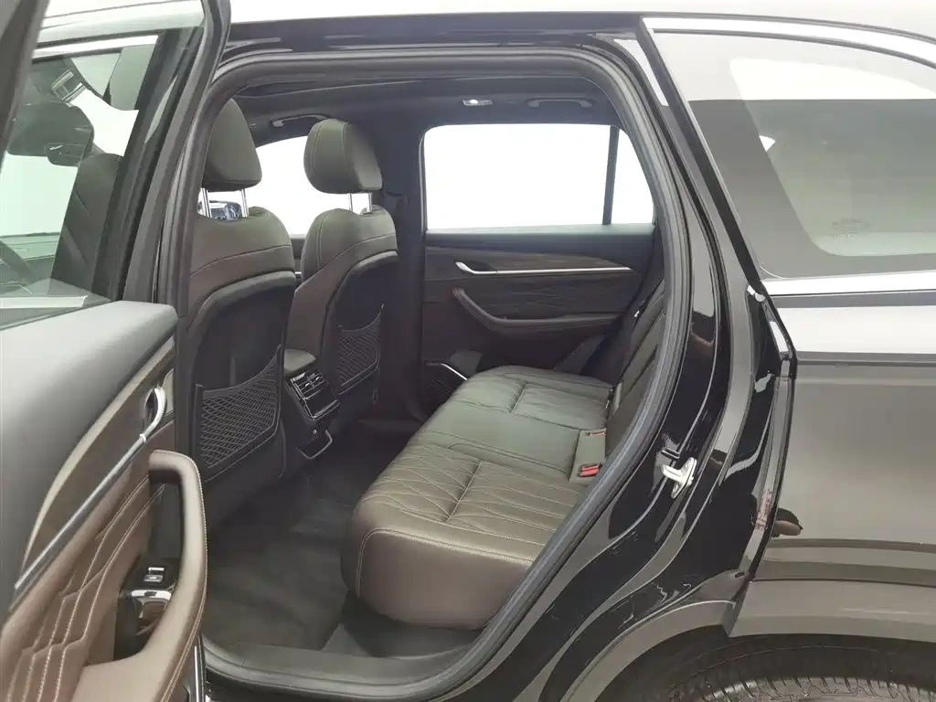 Geely Xingyue L 2025 2.0TD Automatic Cloud Edition