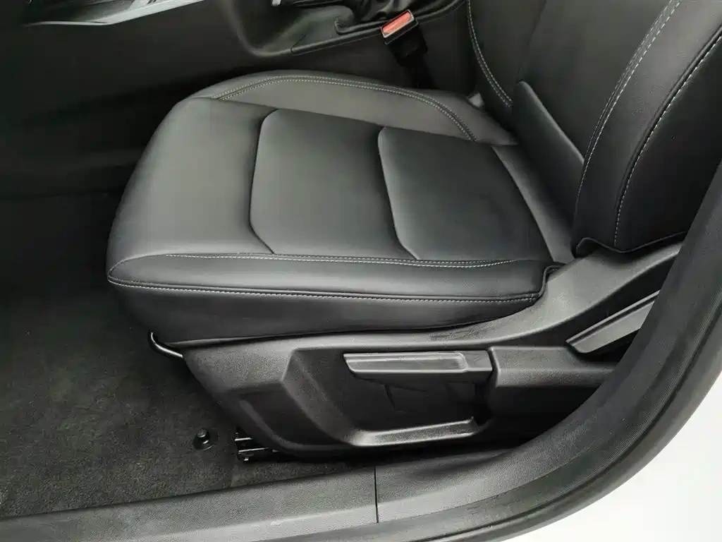 Geely Emgrand 2025 4th Gen 1.5L Manual Soaring Dragon Edition
