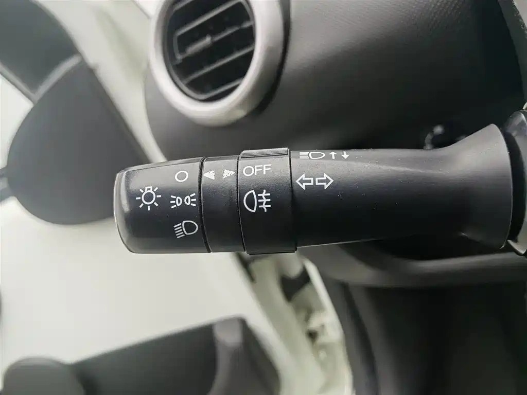 BYD BYD F0 2015 1.0L Xuan Cool Model