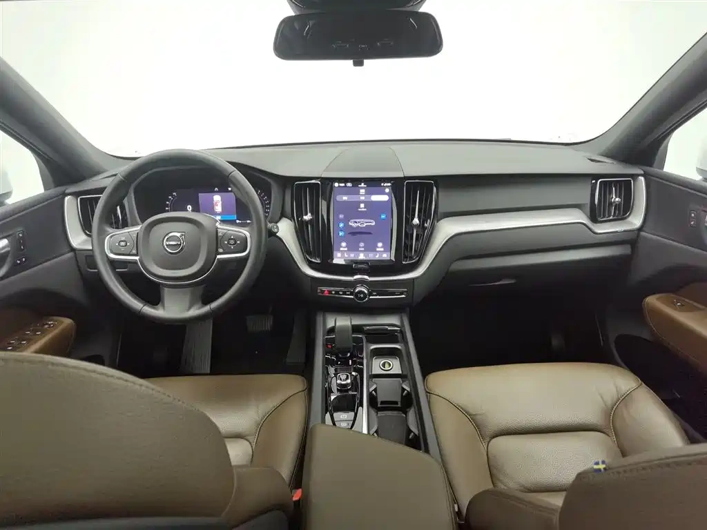 Volvo Volvo XC60 2025 B5 AWD Smart Luxury Edition