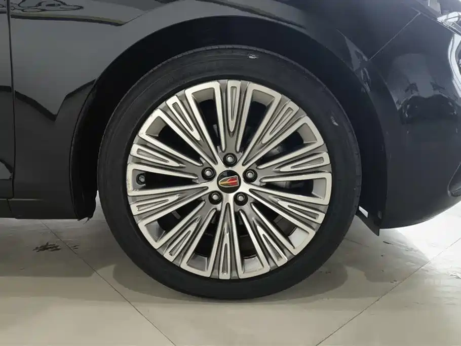 Hongqi Hongqi H5 2022 Classic Facelift 1.8T Automatic Smart Connect Flag Rhythm Edition