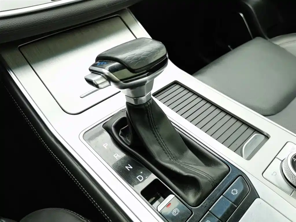 Jetour Jetour X70 Coupe 2020 Model 1.6T DCT Jin Cool 5-Seater
