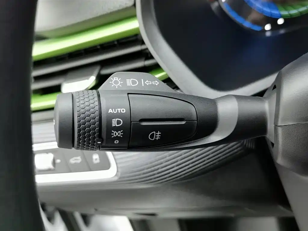 Geely Emgrand Methanol 2022 4th Gen 1.8L DHT Methanol Edition