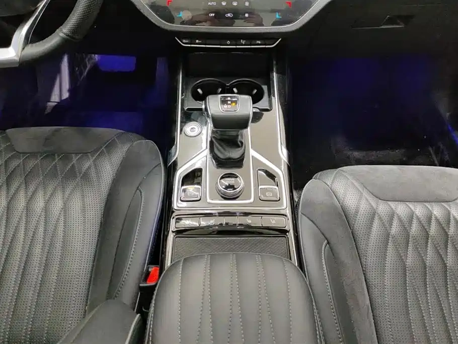 Hongqi Hongqi HS5 2022 Facelift 2.0T Smart Flag Enjoyment AWD Edition