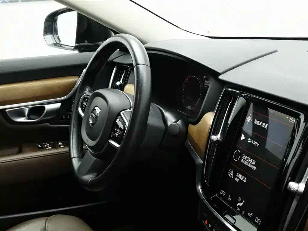 Volvo Volvo S90 Plug-in Hybrid 2020 Model T8 E-Drive Hybrid Intelligent Luxury Edition