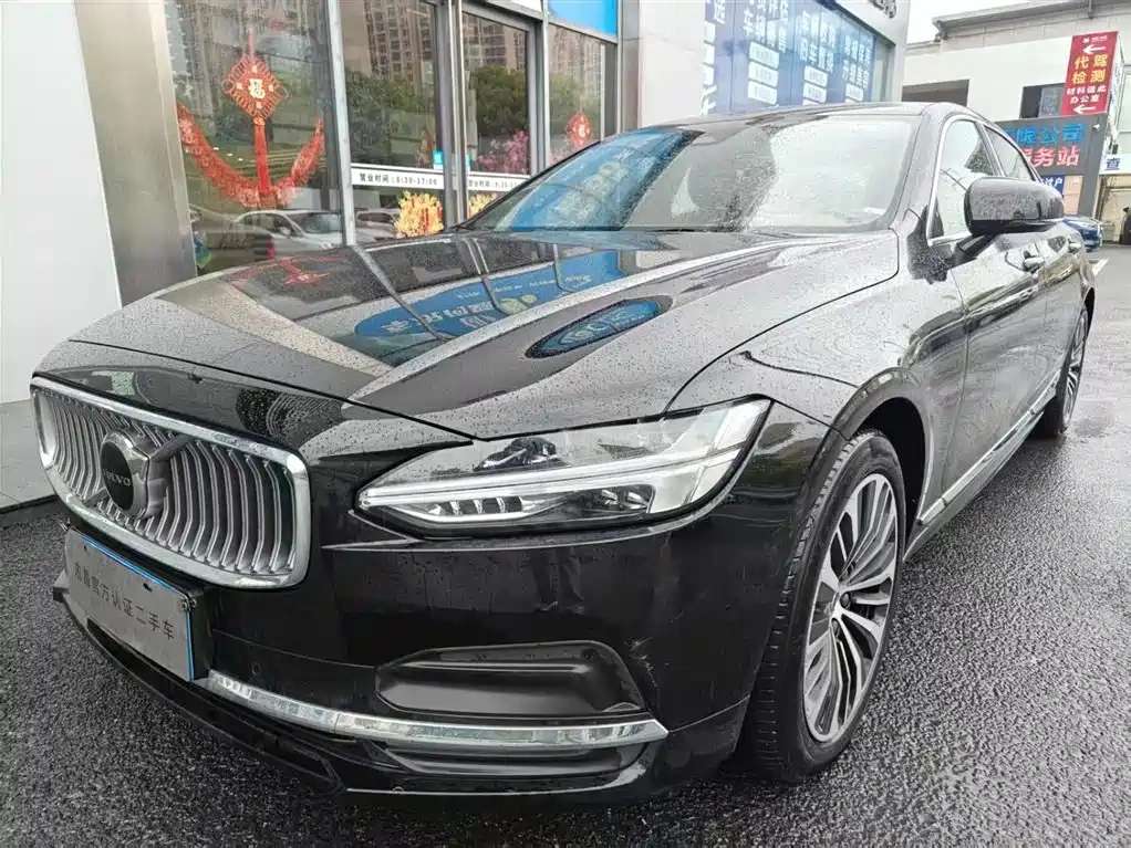 Volvo Volvo S90 2025 B5 Zhiyi Luxury Edition