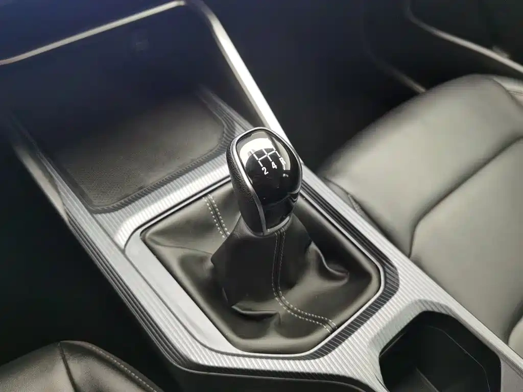 Geely Emgrand 2025 4th Gen 1.5L Manual Soaring Dragon Edition