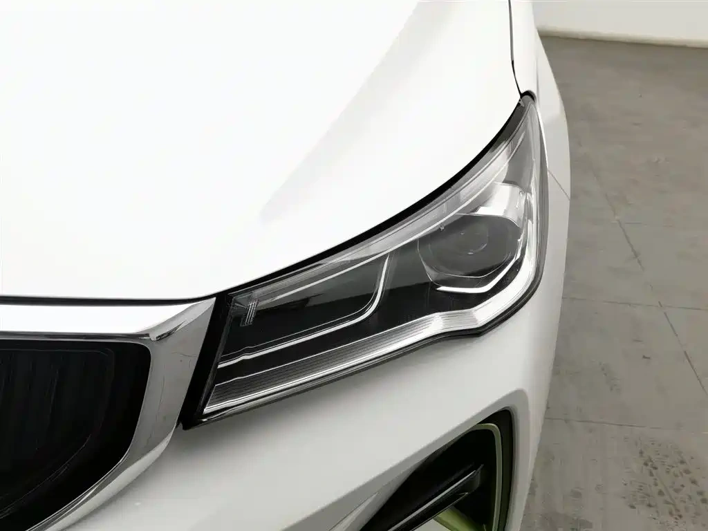 Geely Emgrand Methanol 2022 4th Gen 1.8L DHT Methanol Edition