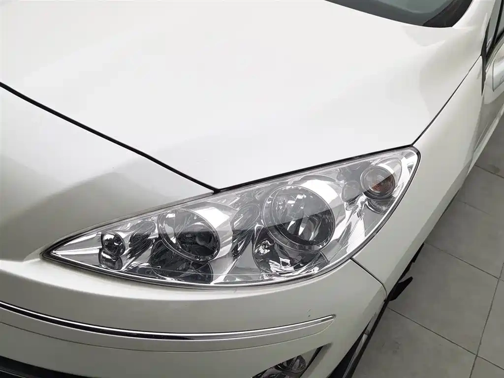 Peugeot Peugeot 408 2013 1.6L Manual Comfort Edition