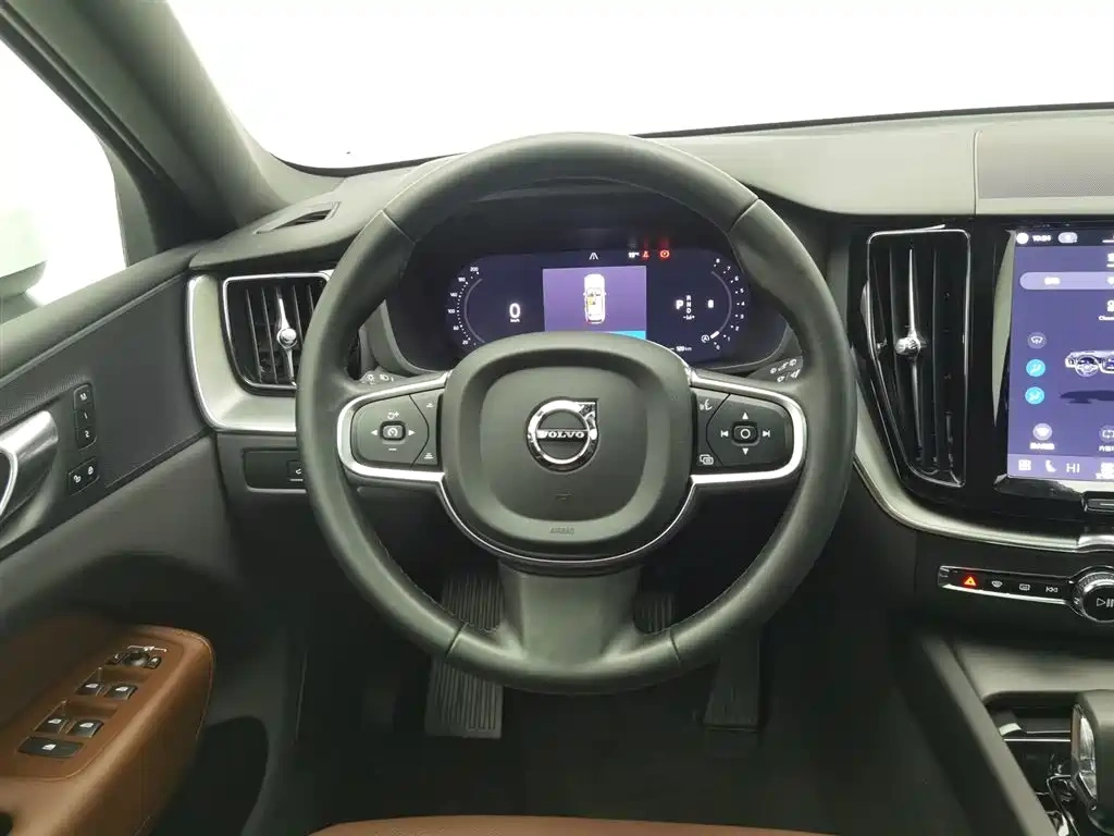 Volvo Volvo XC60 2025 B5 AWD Smart Luxury Edition
