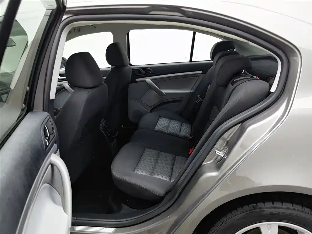 Škoda Octavia 2014 1.6L Auto Yijie Edition