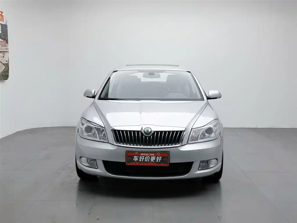 Škoda Octavia 2010 Model 2.0L Automatic Elegance Edition