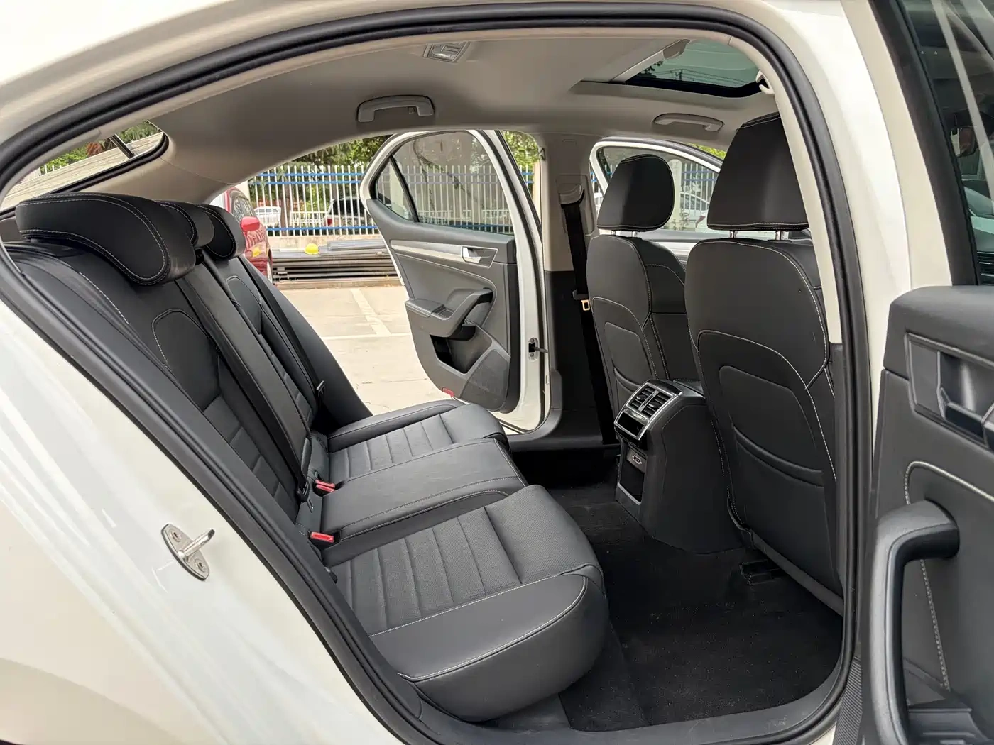 Škoda Superb 2021 TSI330 DSG Comfort Edition
