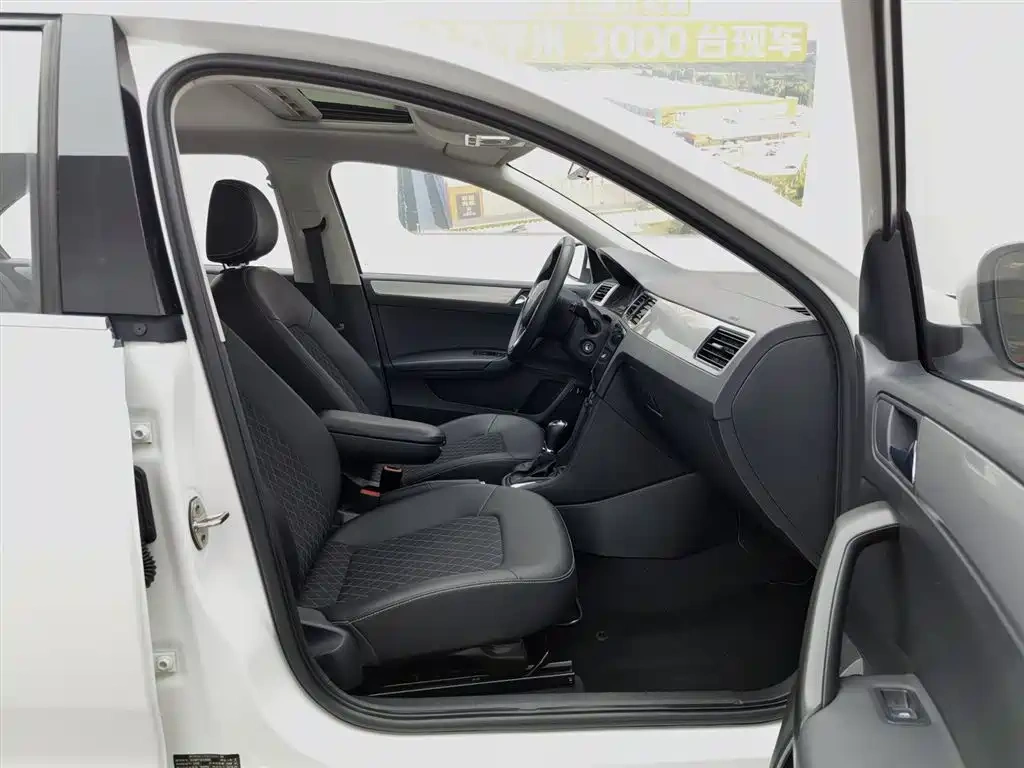 Škoda Rapid 2018 1.6L Automatic Comfort Edition