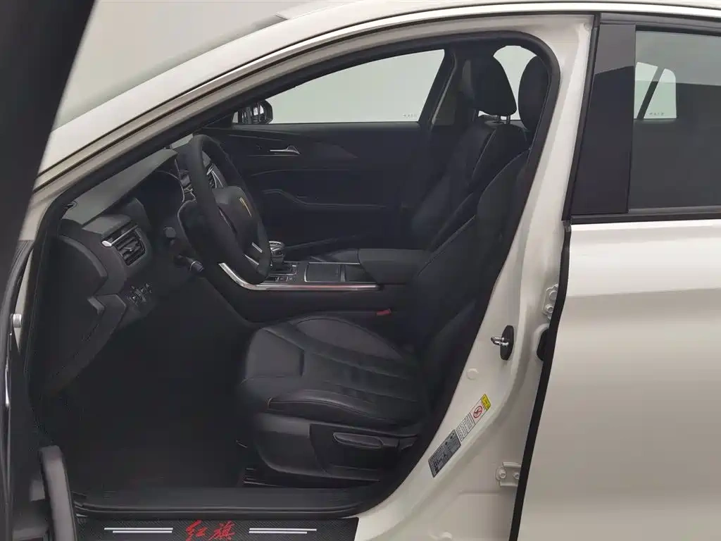 Hongqi Hongqi H5 2020 1.5T DCT Qi Rhythm Edition