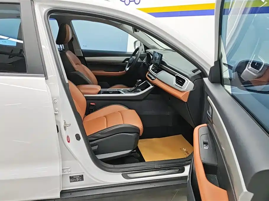 Geely Emgrand X6 2020 Model 1.4T CVT Premium