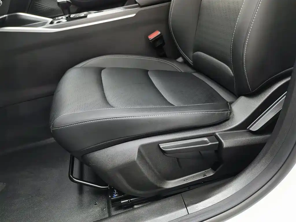 Geely Emgrand Methanol 2022 4th Gen 1.8L DHT Methanol Edition