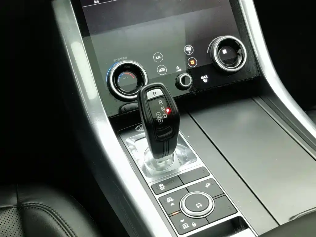 Land Rover Range Rover Sport 2021 3.0 L6 SE