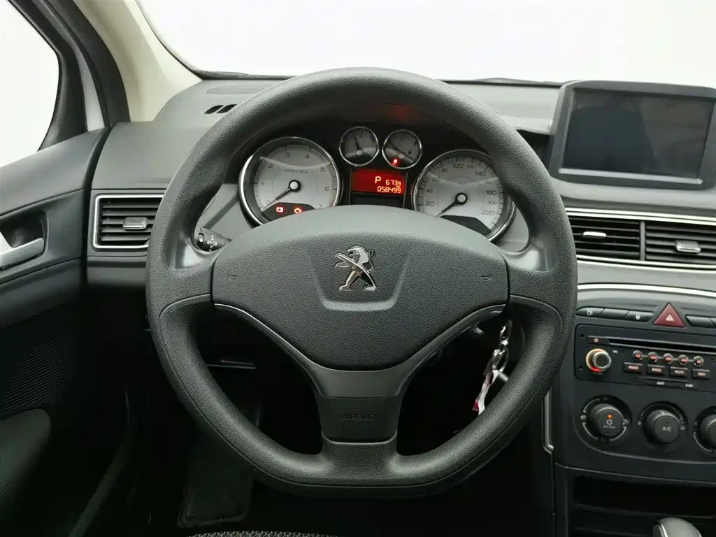 Peugeot Peugeot 308 2014 Model Joy Edition Classic 1.6L Automatic Superior Style
