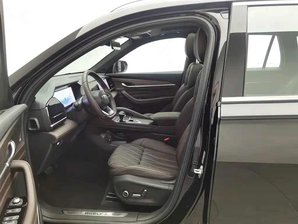 Geely Xingyue L 2025 2.0TD Automatic Cloud Edition