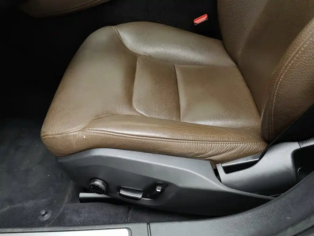 Volvo Volvo S90 Plug-in Hybrid 2020 Model T8 E-Drive Hybrid Intelligent Luxury Edition