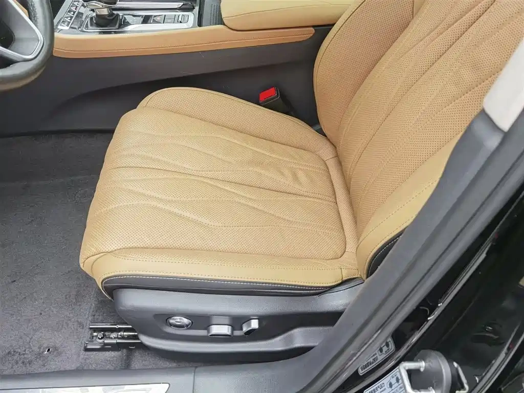 Hongqi Hongqi H5 2023 2.0T Auto Smart Connect Flagship