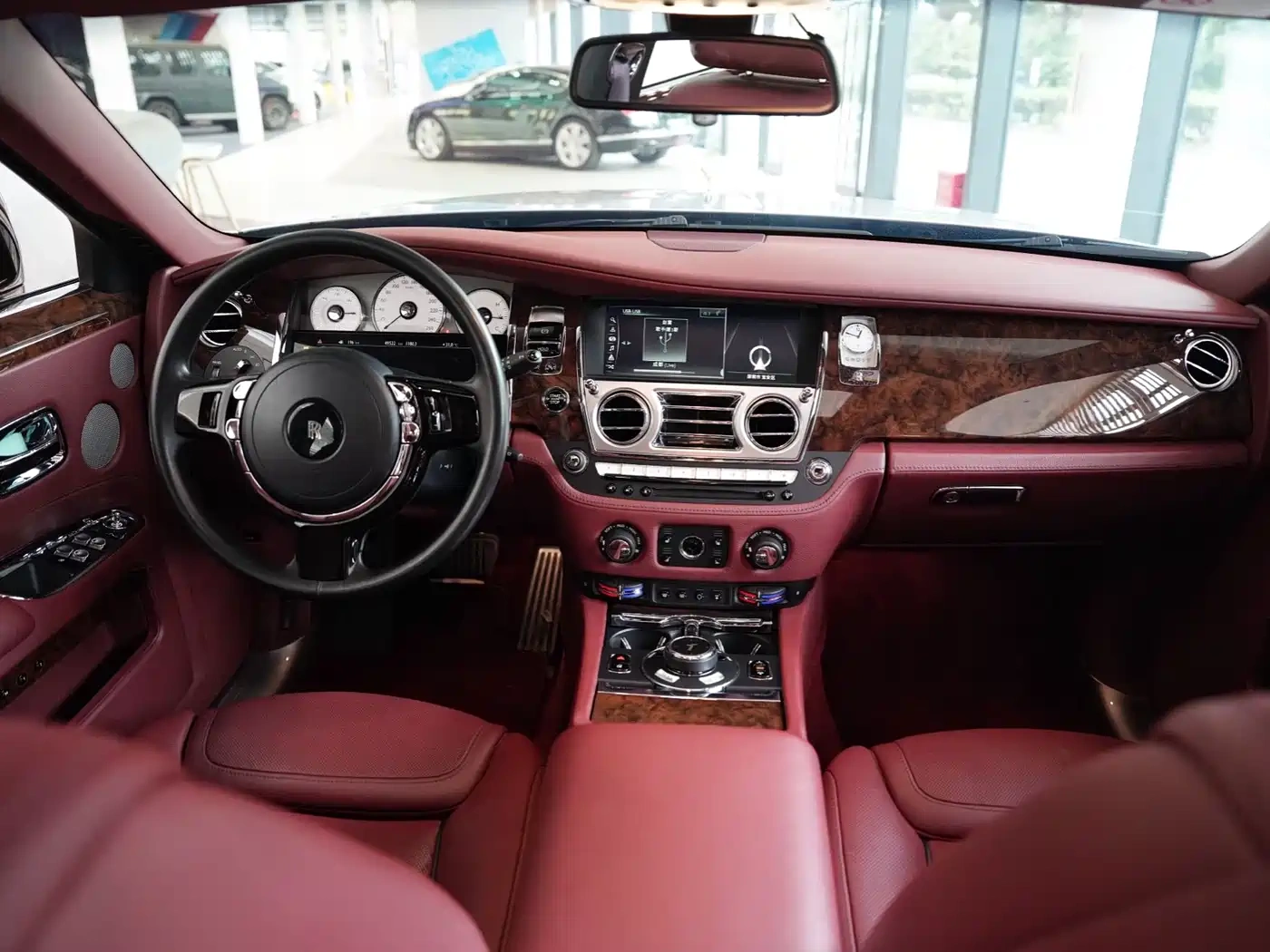 Rolls-Royce Ghost 2018 6.6T Long Wheelbase Edition